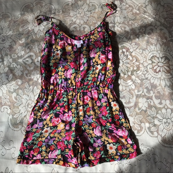 SOLD - Picture 4 of 7